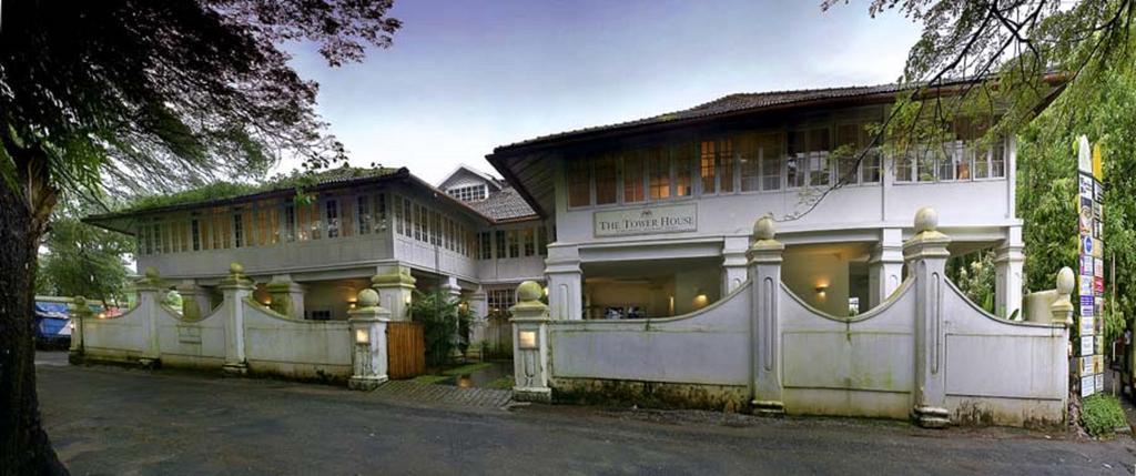 Neemrana'S- Tower House Hotel Kochi Luaran gambar